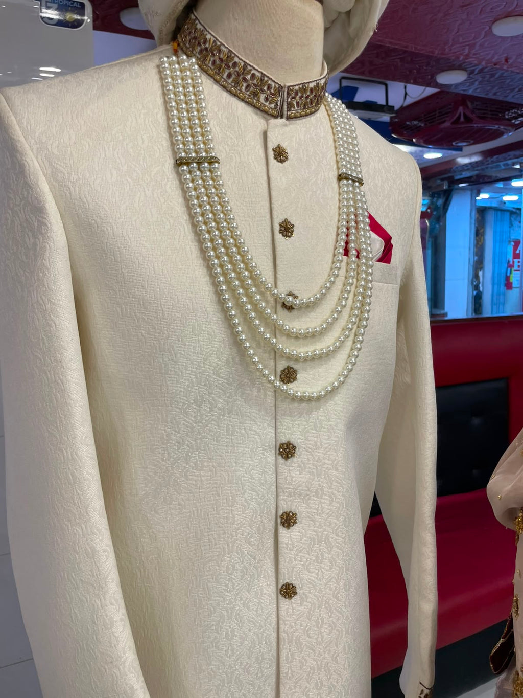Royal outfit